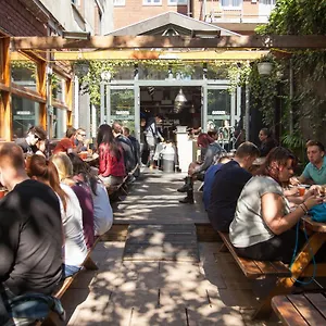 St Christophers At The Winston Hostel